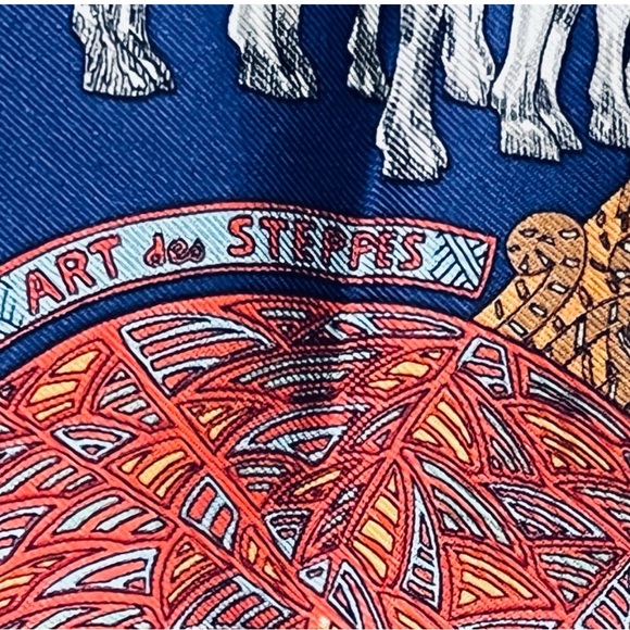 Vintage Hermès Scarf 86 x 89 cm. - Picture 4 of 8